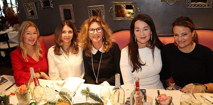 Barbara Osthoff, Julia Gröger, Gundula Schmid, Michaela Aschberger, Tina Aigner, Christmas Charity Lunch zugunsten der McDonald’s Kinderhilfe Stiftung am 12.12.2022 im Restaurant Käfer-Schänke in München (©Foto:Martin Schmitz)
